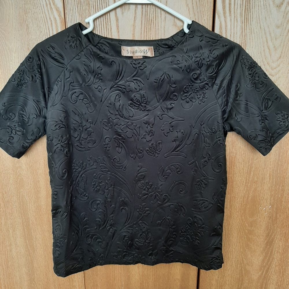 Studio W Black Floral shirt size small